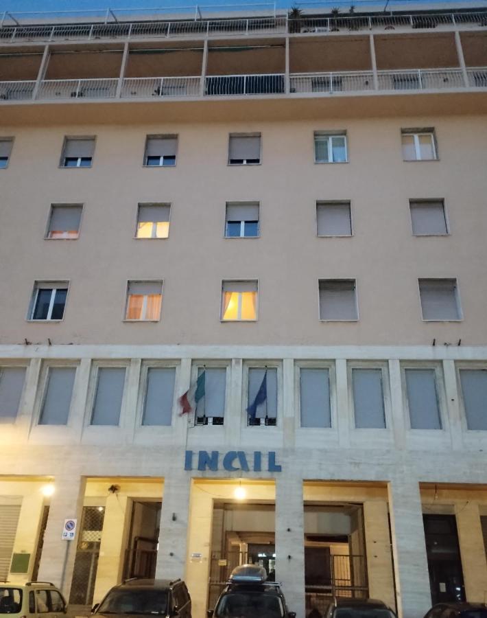 Centro E Porto Apartment Ливорно Екстериор снимка
